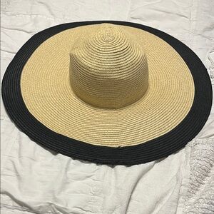 Nine West Tan and Black Wide Brim Straw Hat